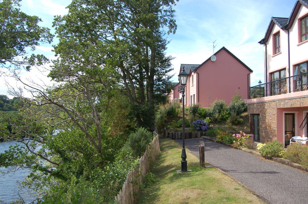 2 Mile Lodge Kenmare Exterior photo